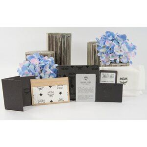 MCM Spot Viseto White Natural Leather Card Holder